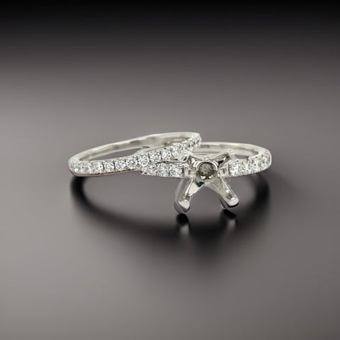 Maya Lianna Ring